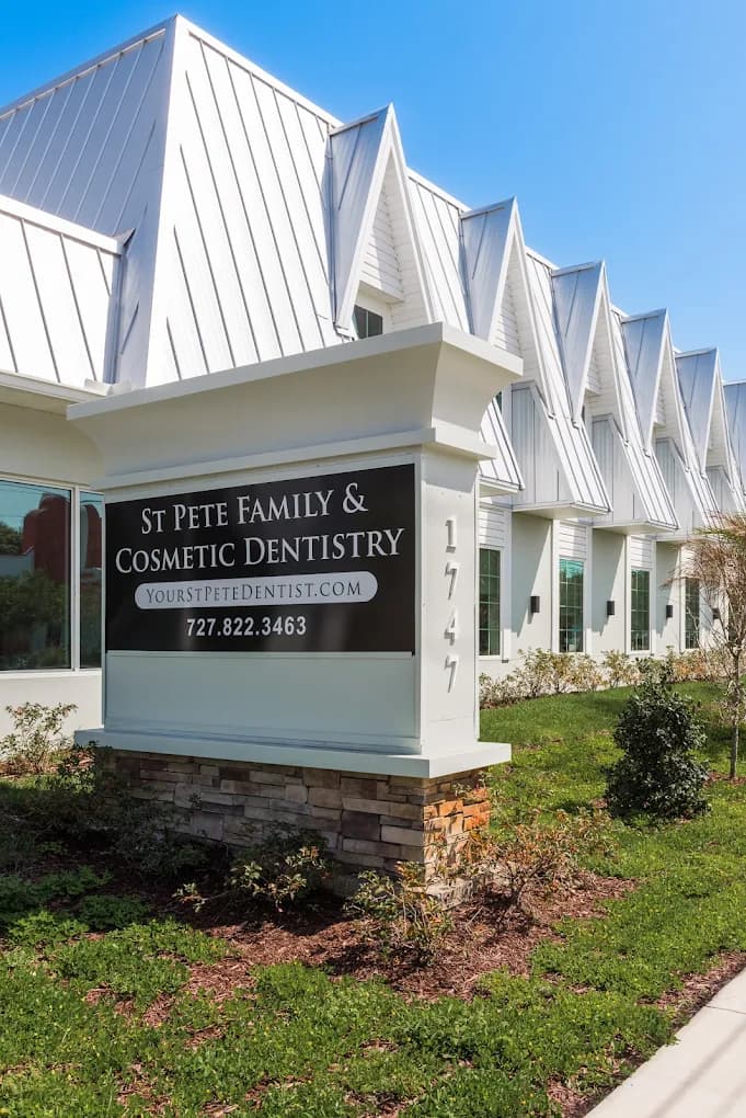 The office exterior and sign at St. Pete Family & Cosmetic Dentistry.